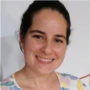 Diplomada en Magisterio de Educación Primaria, imparte clases de apoyo escolar a todos los niveles educativos